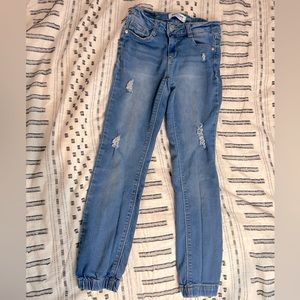 🟢2/$20🟢 Girls wallflower jeans size 10